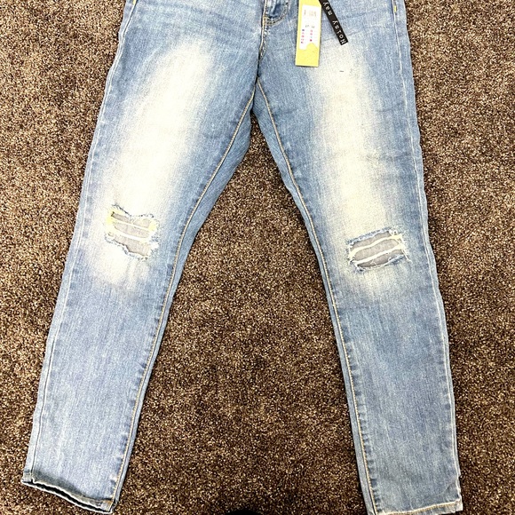 Noisy May Lucy Jeans - Picture 4 of 9